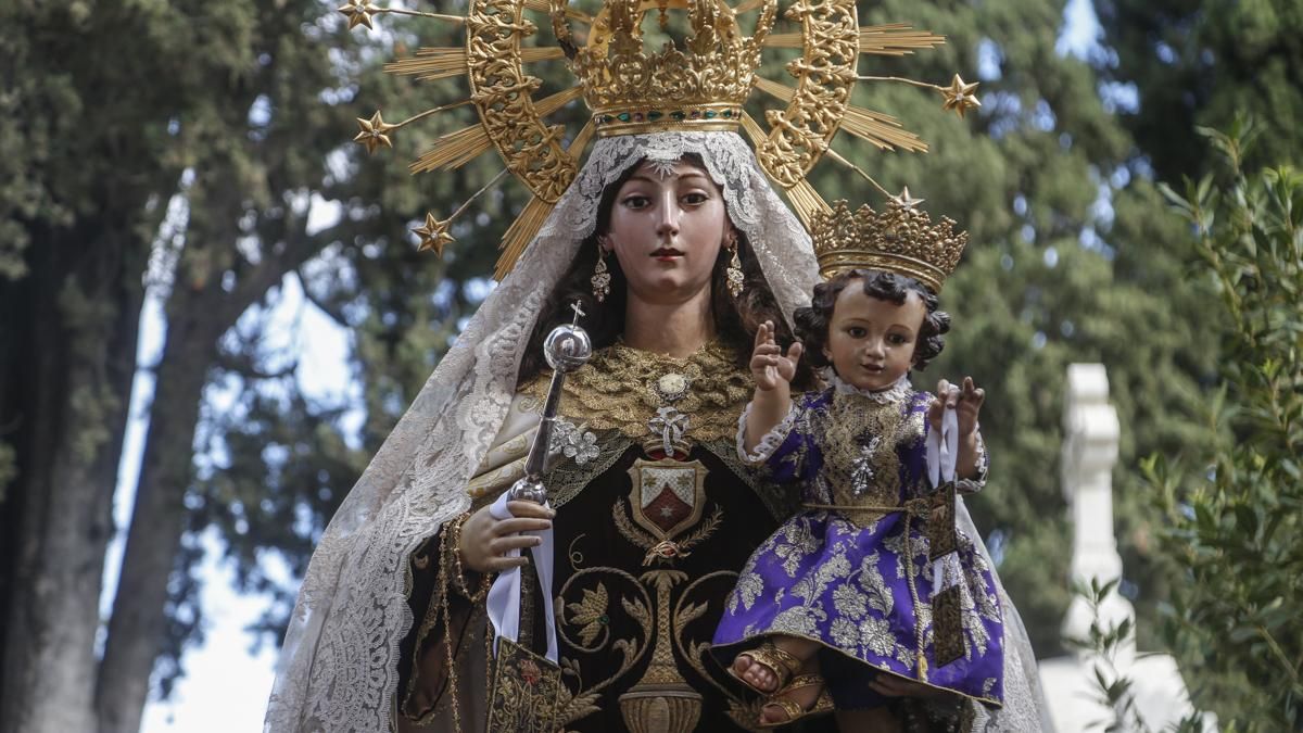 Visita de la Virgen del Carmen al Cementerio de San Rafael