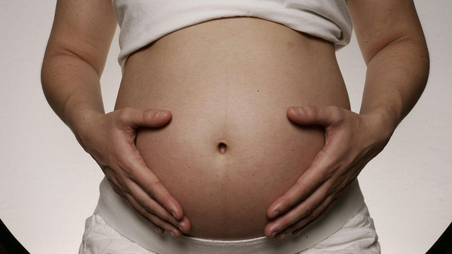 Abortar por motivos clínicos también es difícil en Castilla y León: "Una y otra vez te hacían dudar"