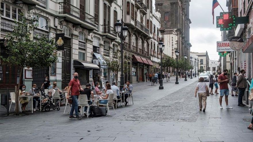 Las Palmas de Gran Canaria abre los locales sociales de forma progresiva y mantiene las terrazas temporales