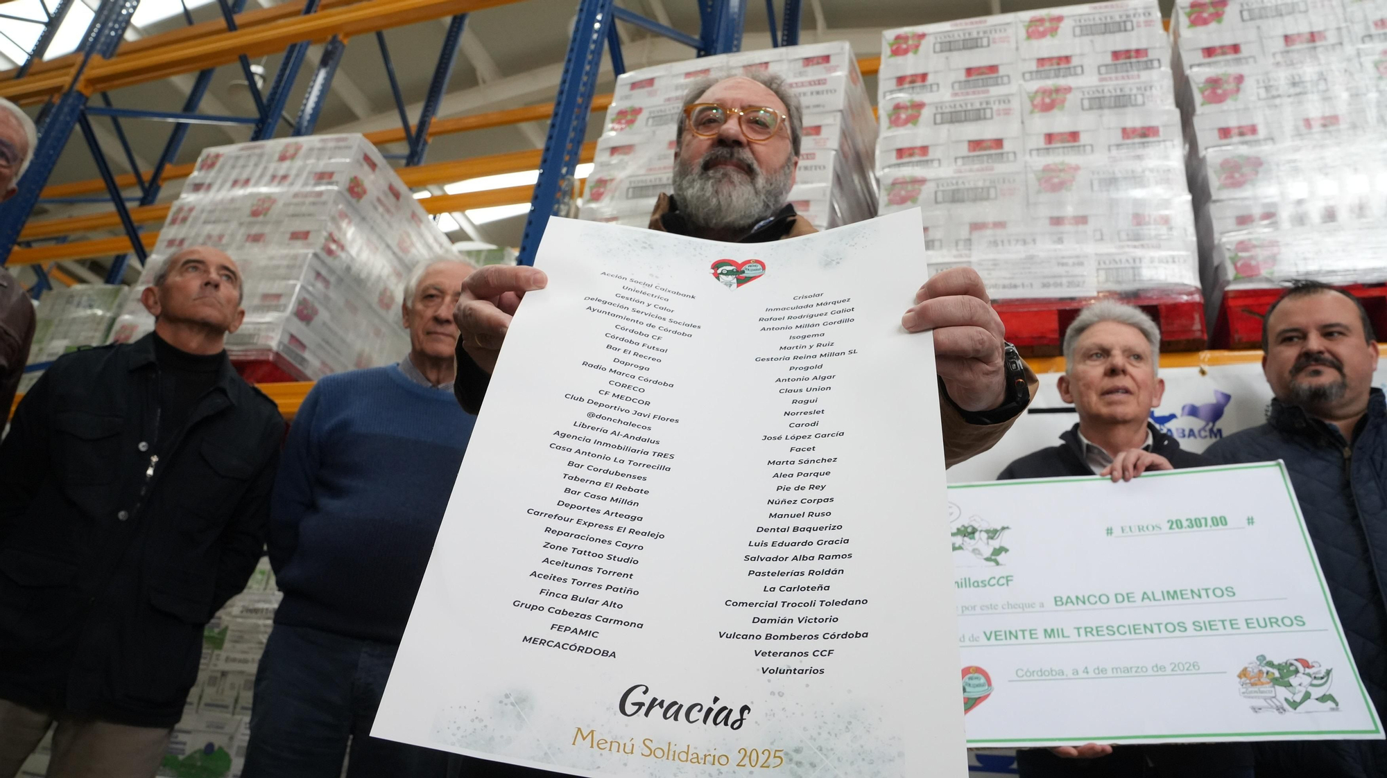 Entrega del cheque simbólico al Banco de Alimentos por el Calendario Solidario y del Menú de Nochebuena Cocinillas CCF