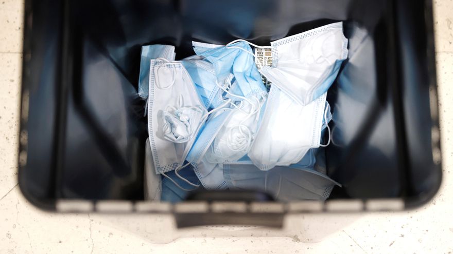 Ninguna mascarilla de rejilla cumple los estándares para prevenir contagios de COVID-19, según una inspección en Euskadi
