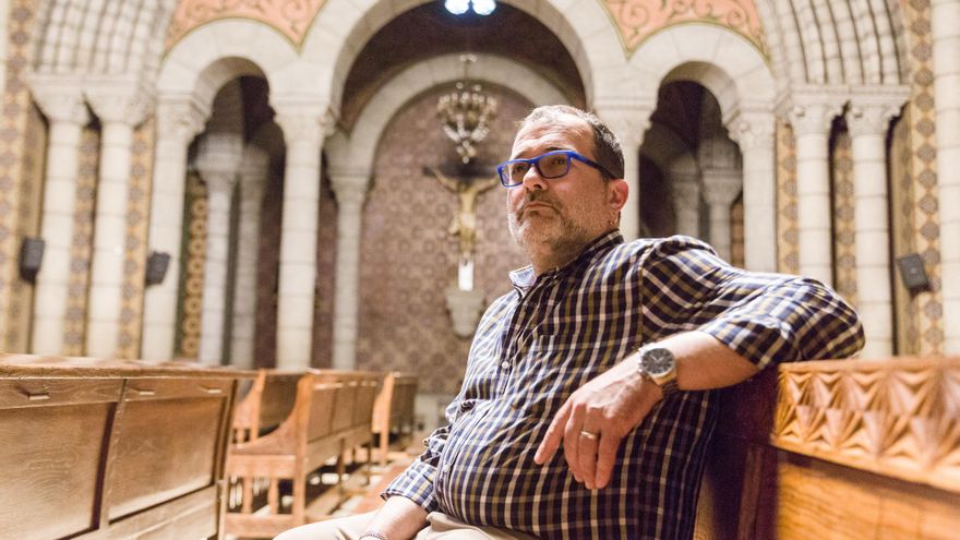 De cura a alcalde: Roberto García, el candidato de IU que quiere gobernar en Langreo