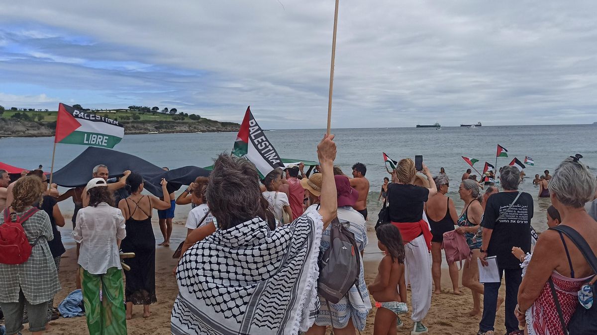 Interpueblos convoca el sábado un baño simbólico en El Sardinero en solidaridad con el pueblo palestino