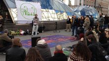 El profesor Antonio de Cabo de la Vega da su clase sobre Derecho Constitucional en Sol. Foto: Susana Hidalgo