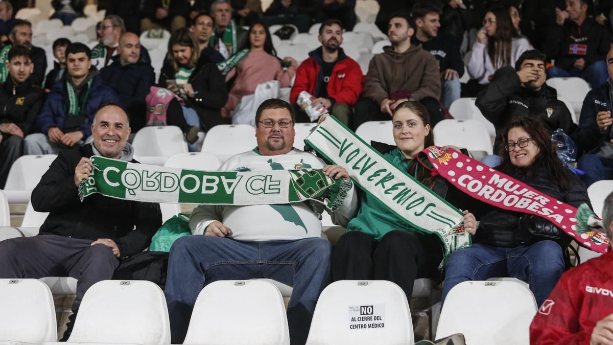 Grada Blanquiverde del Córdoba CF - Burgos CF