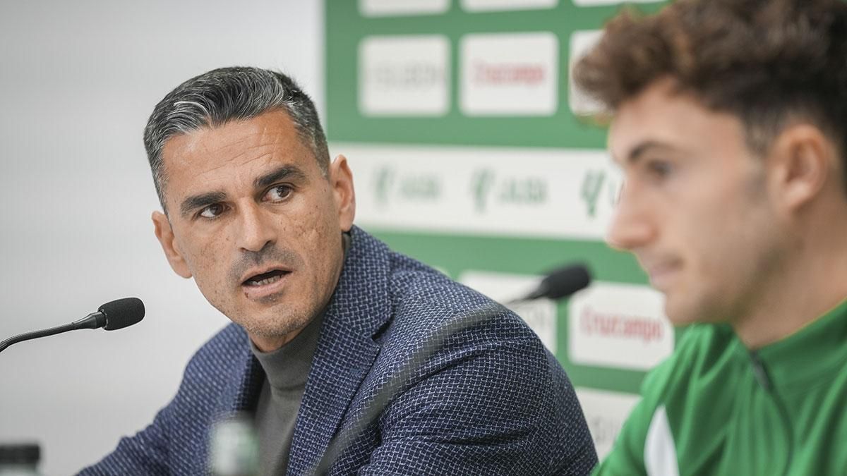 Presentación de Goti como nuevo jugador del Córdoba CF