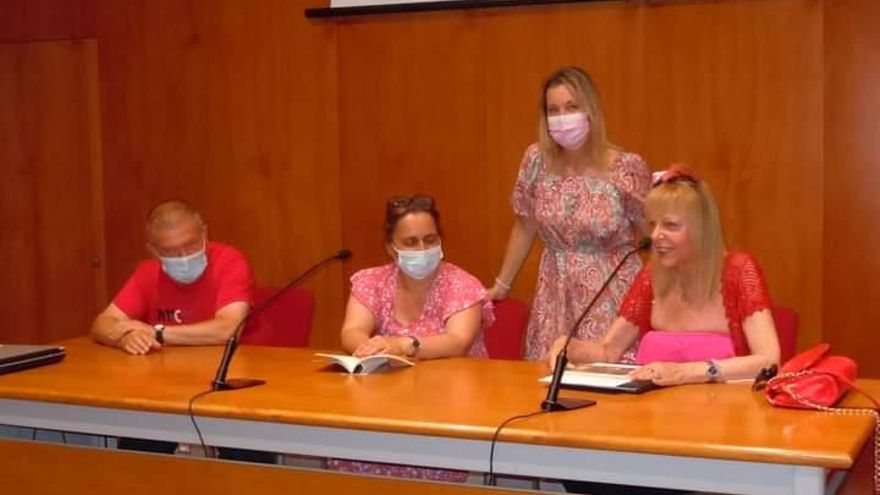‘Entre horas y Zapping de sueños y realidades’, un libro de Dunia Sánchez Padrón y María José Godoy Bellas