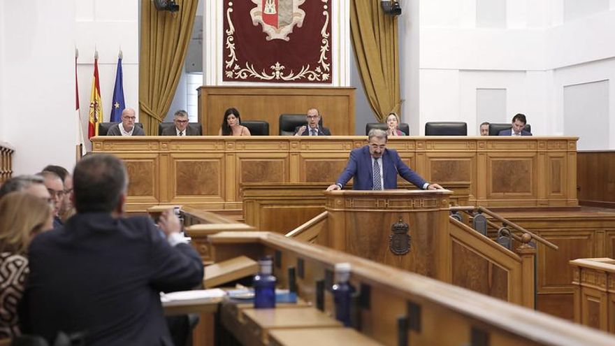 Bronca en las Cortes de Castilla-La Mancha a cuenta de la carrera profesional sanitaria suspendida desde 2012