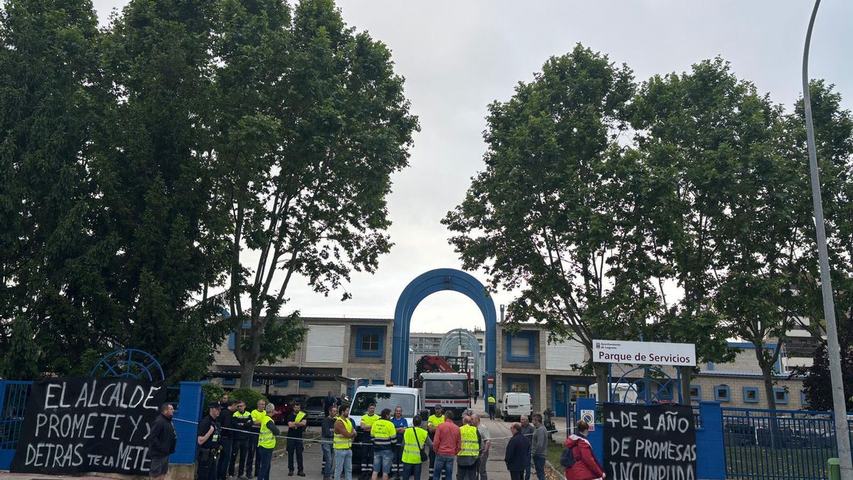Huelga de trabajadores del parque de servicios en Logroño