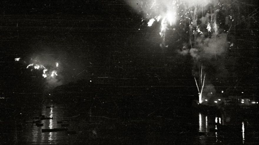 La edición de 1940 del concurso de fuegos artificiales en la bahía de la Concha