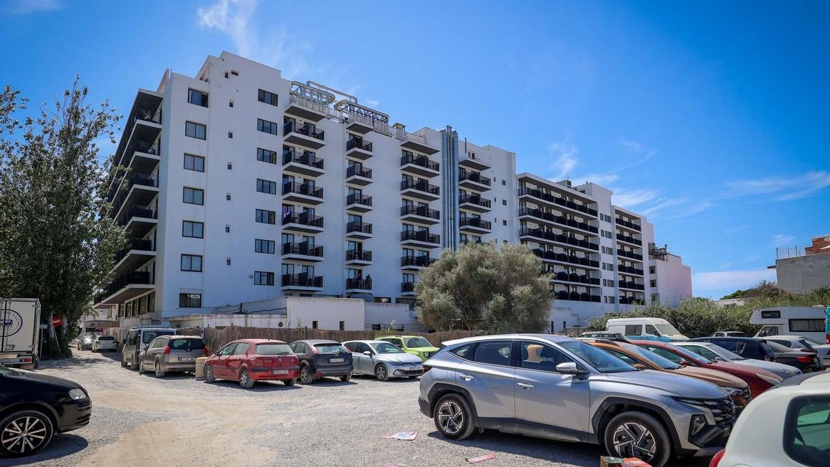 Aparcament situat a la zona inundable