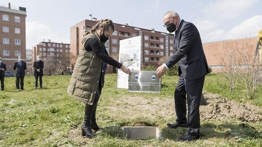 Archivo - Comienzan en Lakua (Vitoria) las obras del complejo residencial Arabarren que contará con 150 plazas públicas