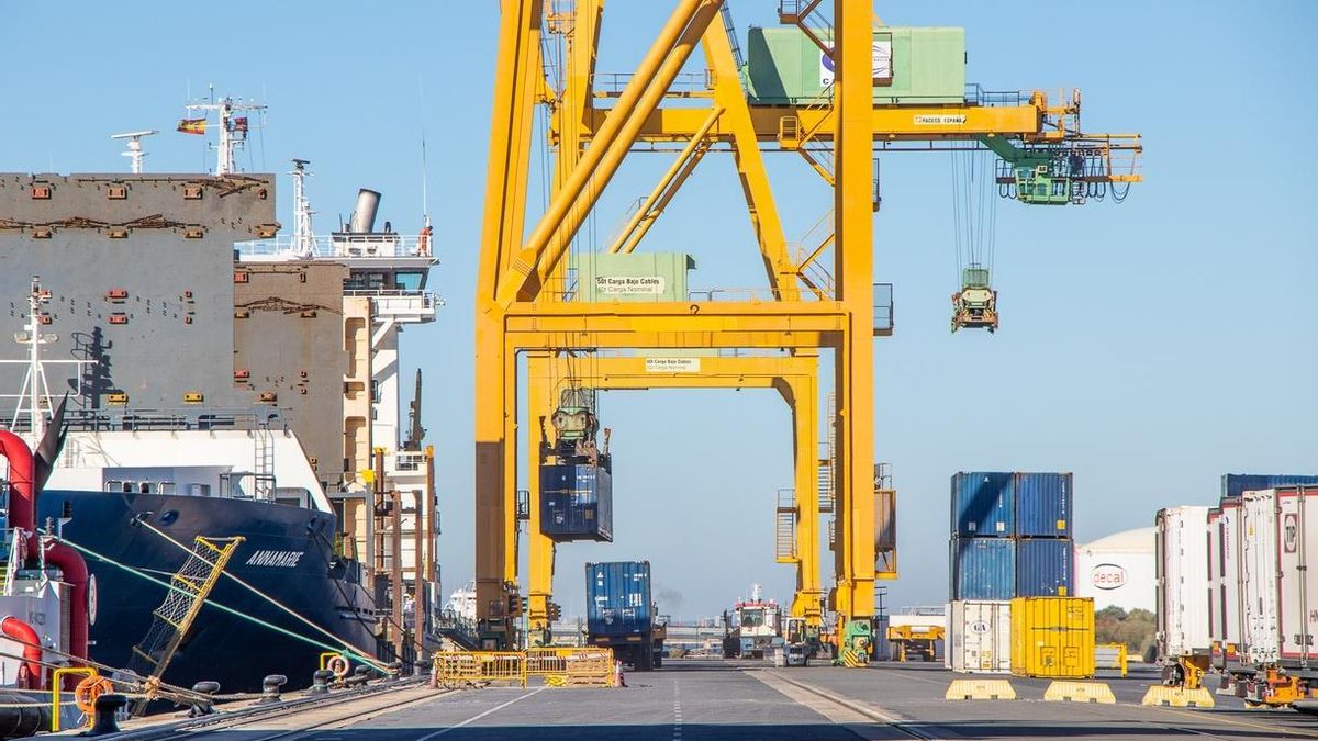 Los estibadores convocan huelga y paros en los puertos entre el 25 y 30 de noviembre