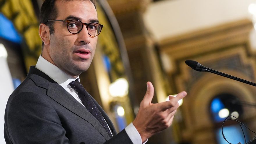 El ministro de Economía, sobre Altri: “Europa no puede financiar nada que dañe objetivos medioambientales”