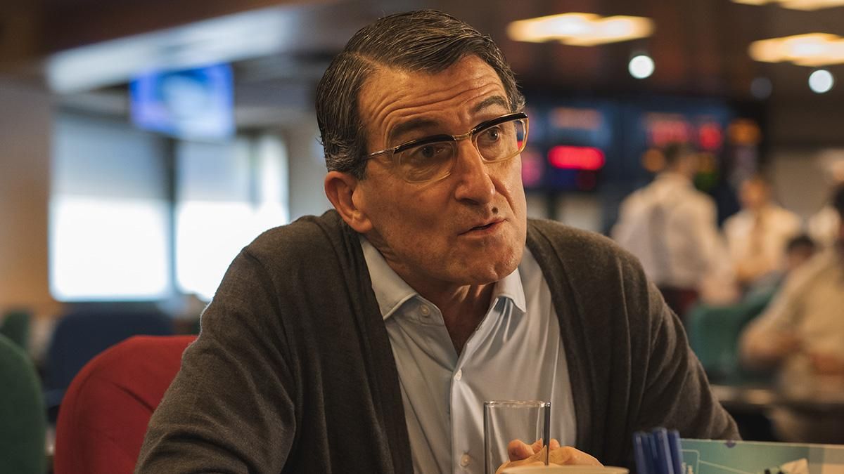 Netflix lanza nuevas imágenes de 'Clanes' como antesala de la temporada 2, con Luis Zahera y  Clara Lago en acción