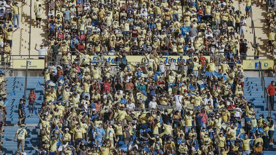 Las Palmas vende en dos días más de 16.000 entradas para el partido ante el Oviedo