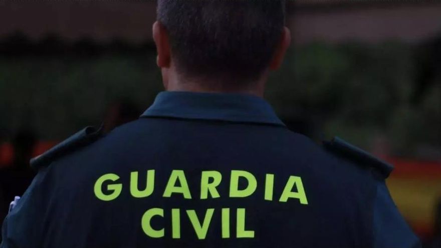 La Guardia Civil investiga una agresión grupal a una activista y un migrante en una fábrica abandonada en Aldaia
