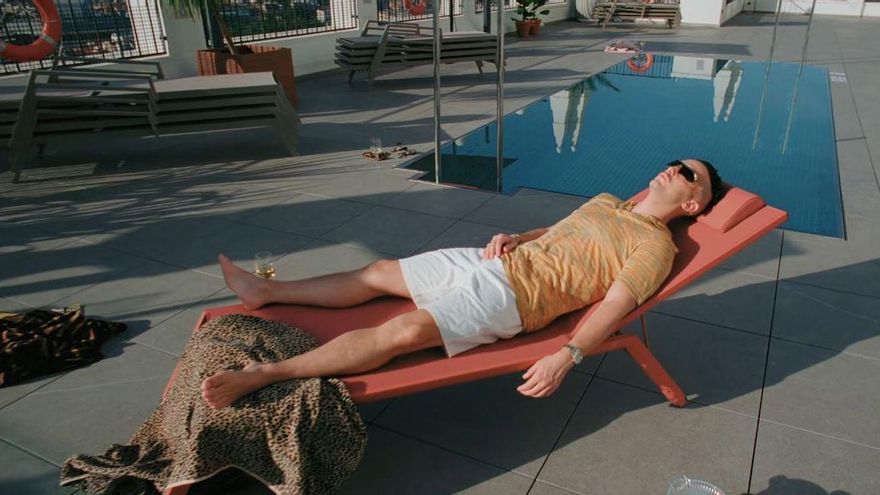 Radiografía de la 'nueva masculinidad' según C. Tangana: de vampirizar a Rosalía a las mujeres como 'atrezzo' de bar