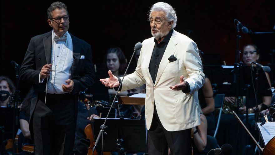 La Junta de Extremadura insiste en que no patrocina a Plácido Domingo pero sí al festival que lo contrata