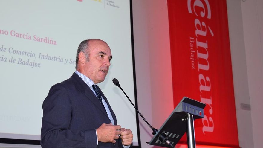 La patronal extremeña está "secuestrada", denuncia el presidente de la Cámara de Badajoz