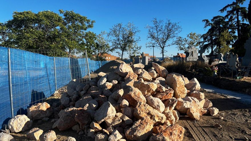 Cómo llegaron las piedras del único castillo que queda en Madrid a la tapia del cementerio de Santa Catalina