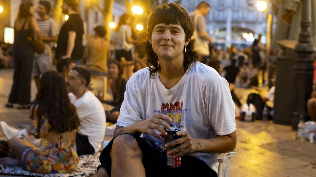 Una de las asistentes a la convocatoria, que ha congregado a más de 500 personas, según los organizadores.