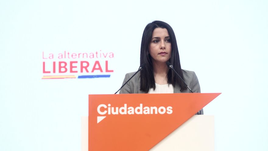 La presidenta de Ciudadanos, Inés Arrimadas, en una rueda de prensa en la sede del partido en Madrid.