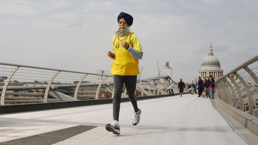 Muere Fauja Singh, el maratoniano más longevo del mundo, tras ser atropellado a los 114 años