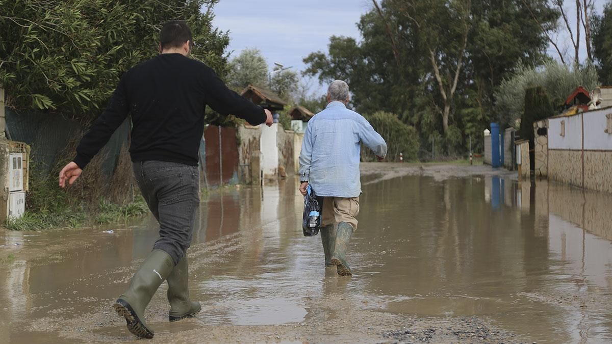 Vecinos tras el último tren de borrascas, en una imagen de archivo