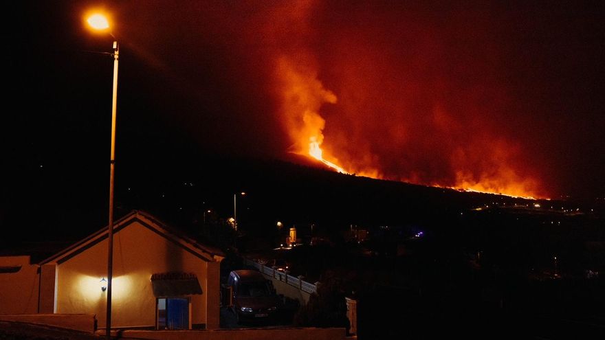 Avance de la lava en La Palma. / FOTO: JOSÉ BRINGAS