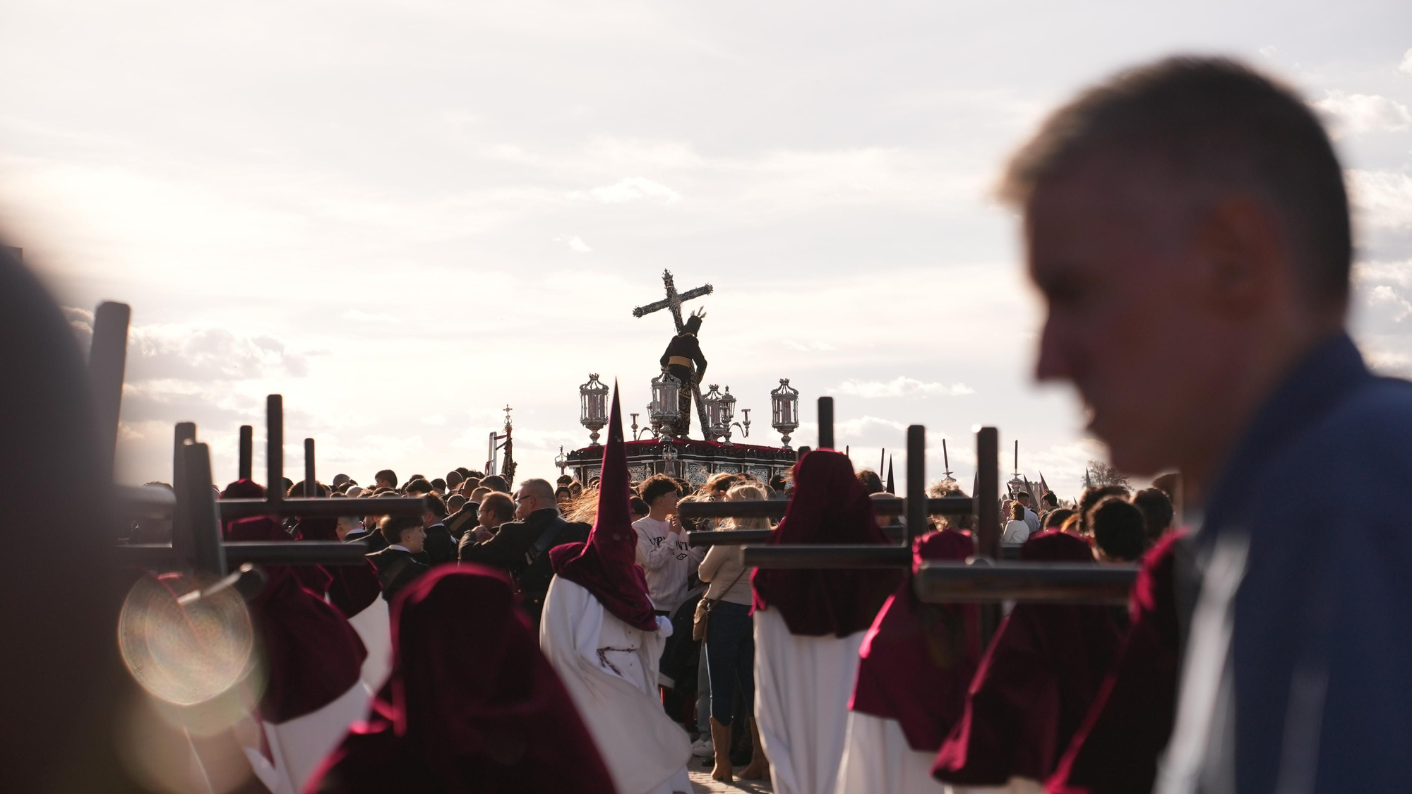 Salida procesional de la Hermandad de la Vera Cruz, en imágenes