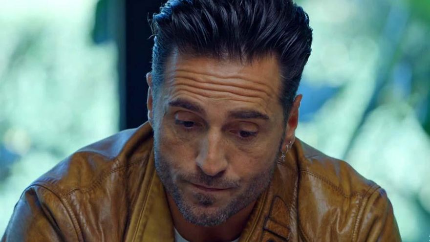 Bustamante se emocionó en Cuatro al recordar a Álex Casademunt y se sinceró sobre su ruptura con Paula Echevarría