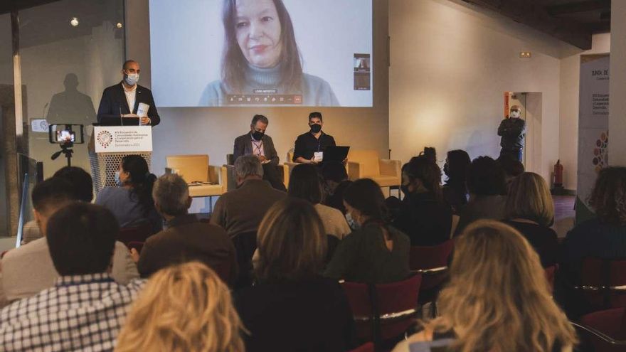 La Junta diseña la hoja de ruta para la coordinación entre las agencias autonómicas de cooperación