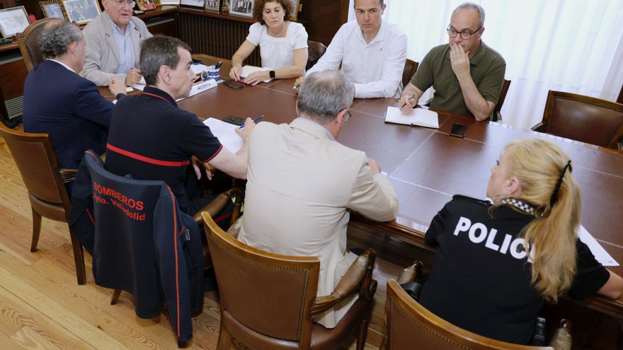 Carnero justifica la falta de información durante la tormenta en Valladolid: "Nos dedicamos a trabajar, no a poner tuits"