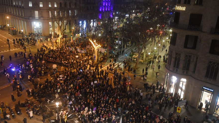 Miles de personas en la manifestación de Barcelona.