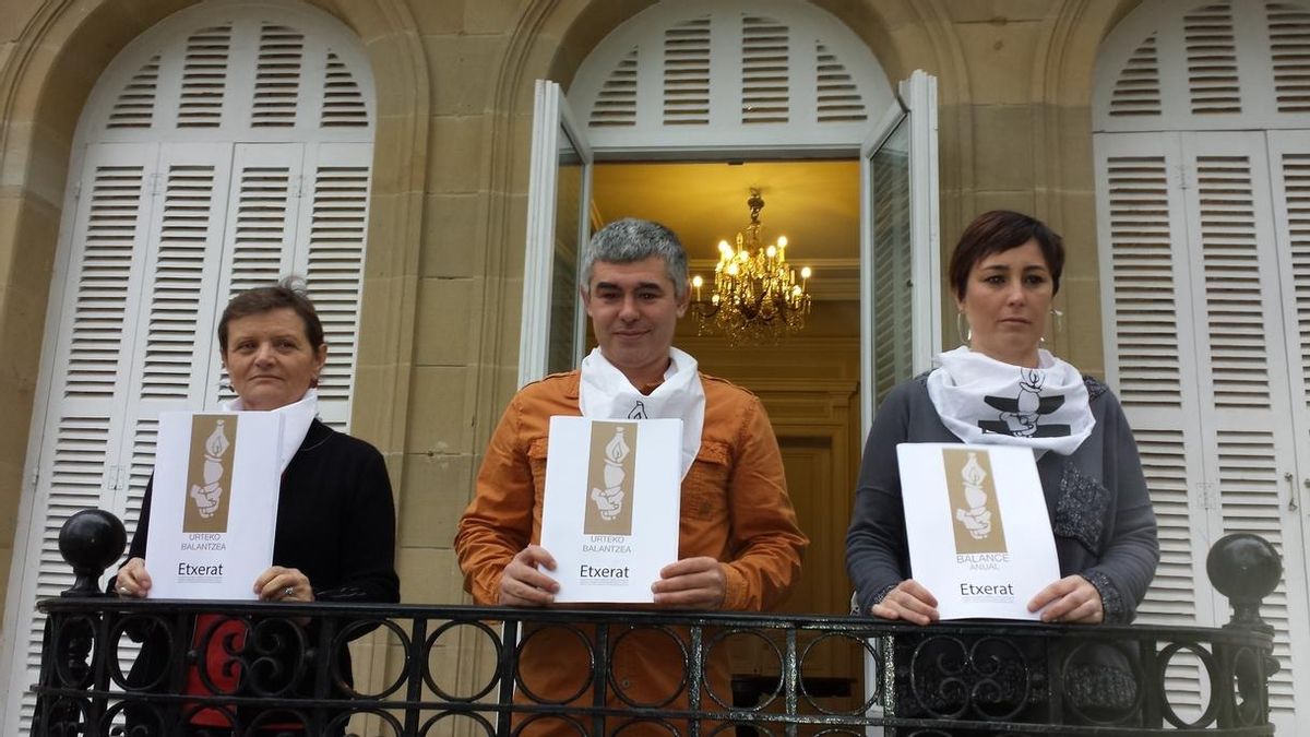 Etxerat acusa a Estado español y francés de urdir "una trampa legal" para mantener la dispersión de los presos de ETA