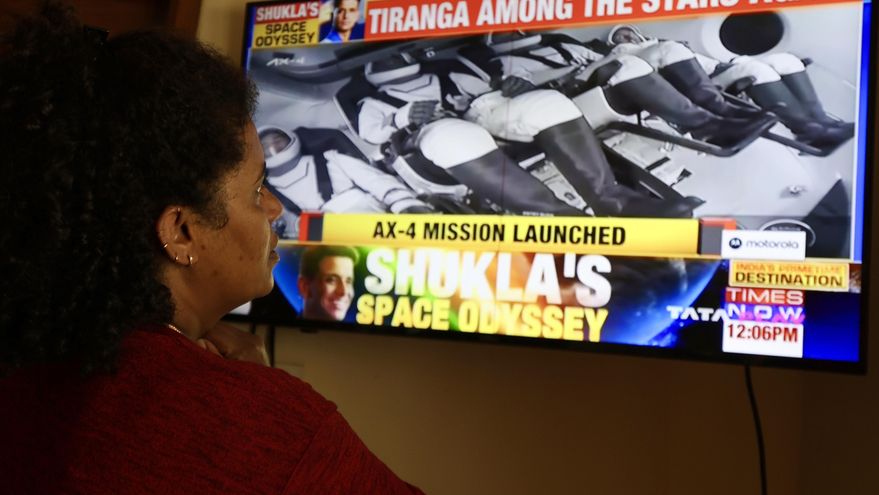 La India celebra la llegada al espacio del capitán Shukla a bordo de una misión de Axiom