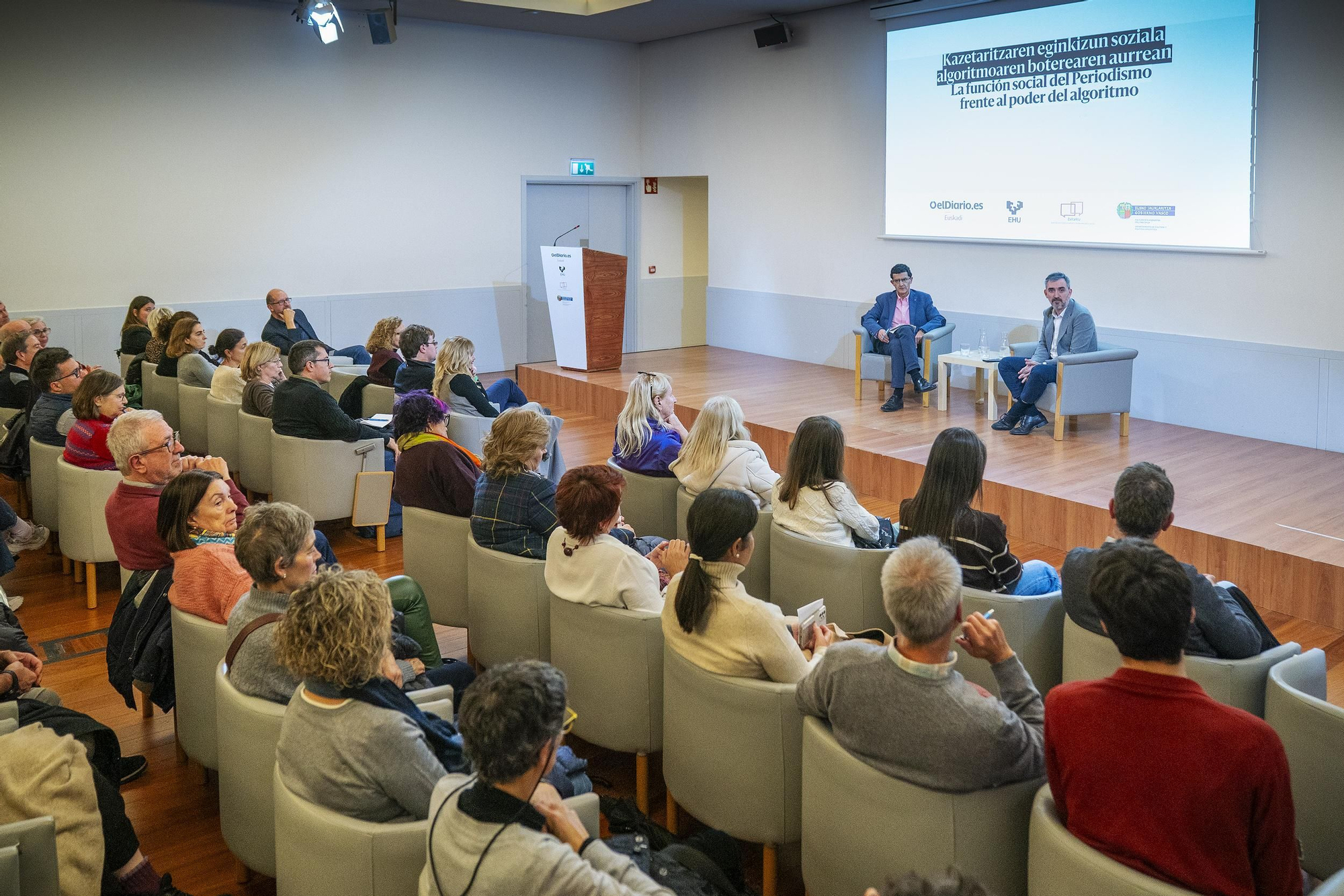 El evento de elDiario.es/Euskadi con Ignacio Escolar y José Luis de Castro, en imágenes