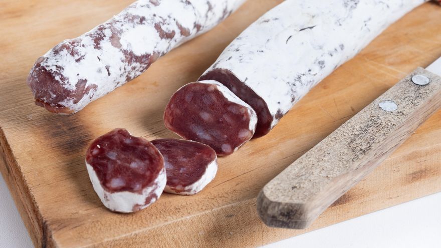 Alerta alimentaria: detectan salmonella en fuet loncheado de dos marcas distribuidas en supermercados de España