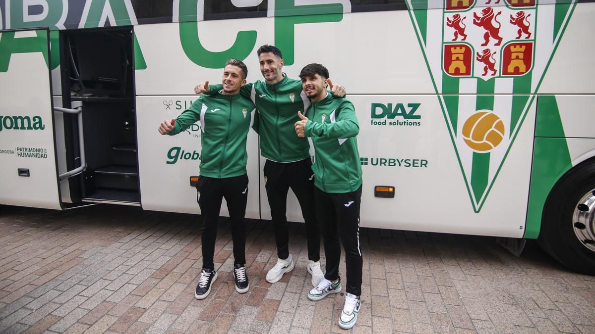 Presentación del nuevo autobús del Córdoba CF
