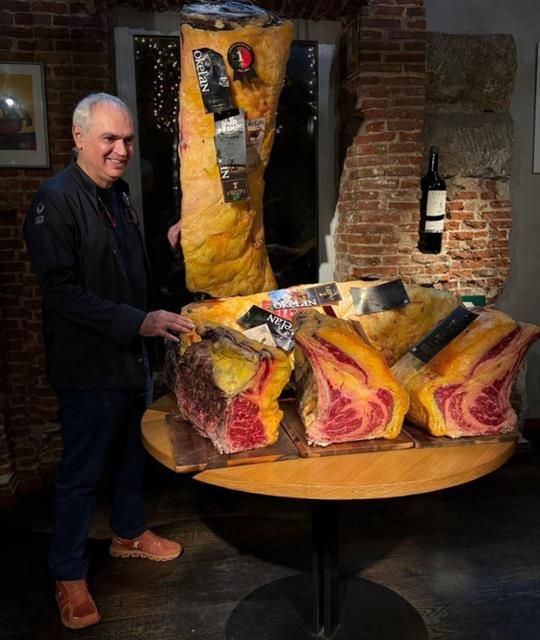 Carnes Taberna Pedraza.