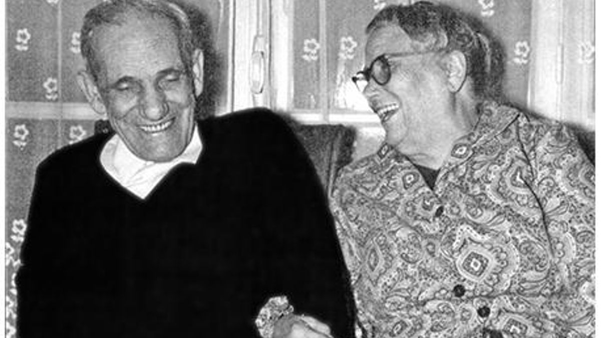 Cipriano Mera y Teresa Gómez, su esposa, en una imagen de archivo durante su exilio en Francia.