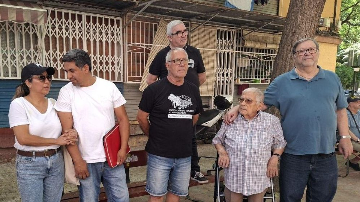 "Un agente inmobiliario llamó a la puerta y dijo que éramos okupas": vecinos denuncian un desahucio sin alternativa en Murcia