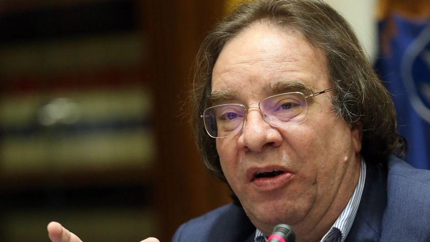 Amos García Rojas, presidente de la Asociación Española de Vacunología.