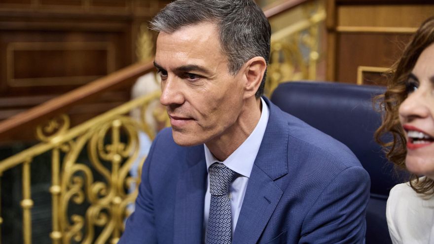 El presidente del Gobierno, Pedro Sánchez, durante una sesión de control al Gobierno, en el Congreso de los Diputados, a 18 de junio de 2025, en Madrid (España). Sánchez participa en la sesión de control al Gobierno de hoy para responder a las preguntas d
