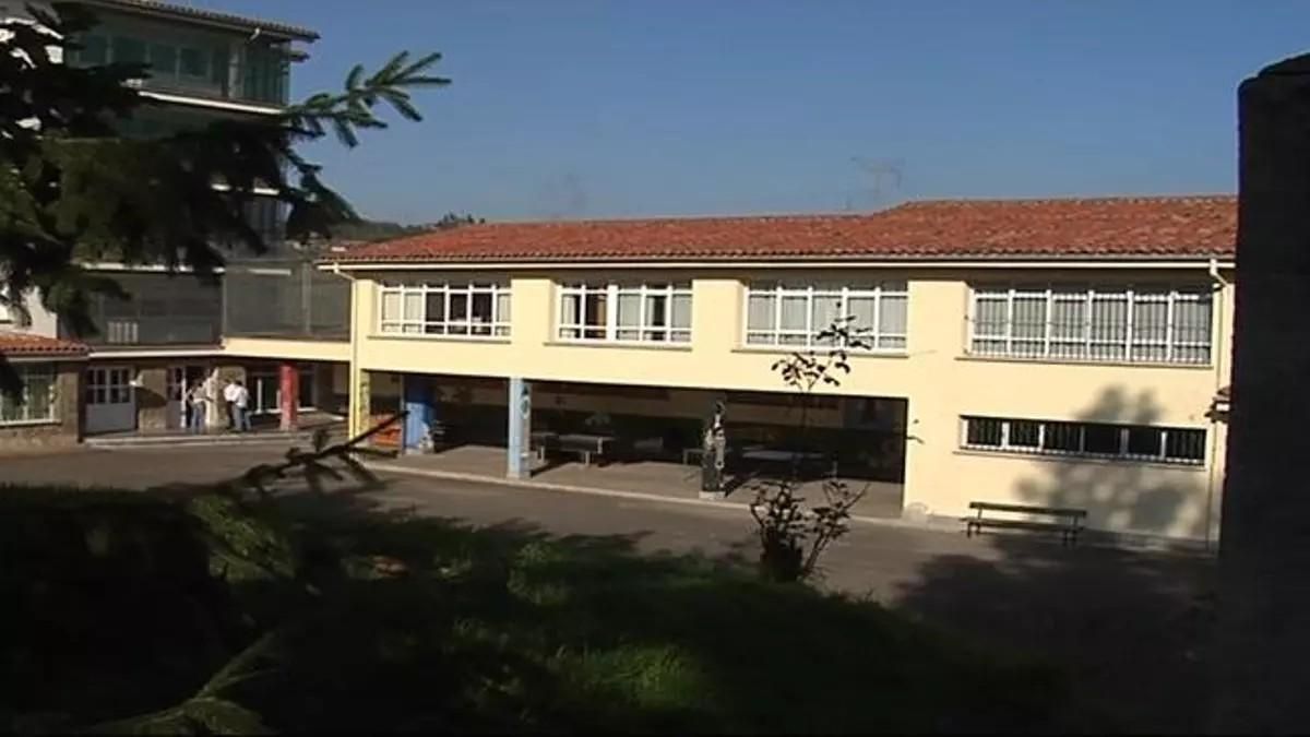 Detienen a dos de los cinco internos fugados que participaron en un motín que se saldó con cinco vigilantes heridos en Asturias