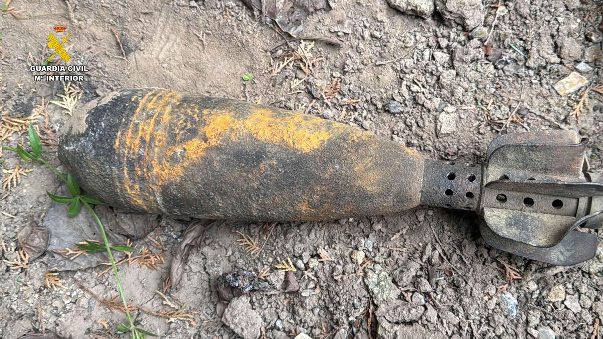 La Guardia Civil en La Rioja destruye una granada de mortero que estaba enterrada y con la carga explosiva intacta