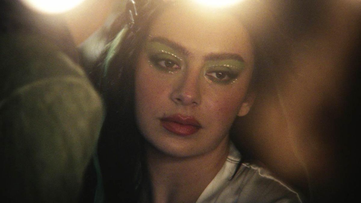 Charli XCX en 'The Moment'