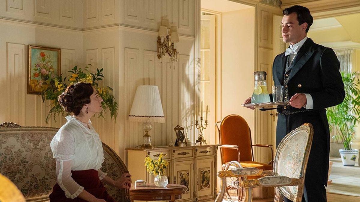 Curro cuenta su situación a Eugenia en 'La Promesa'