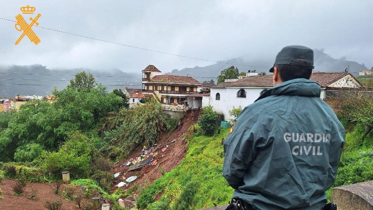 Desalojan a 12 personas en Teror tras un derrumbe que afectó a seis viviendas